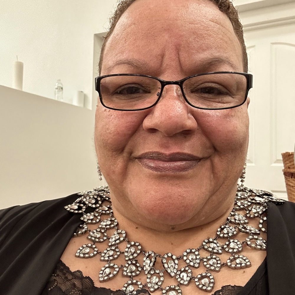 Meet your Posher, Michele